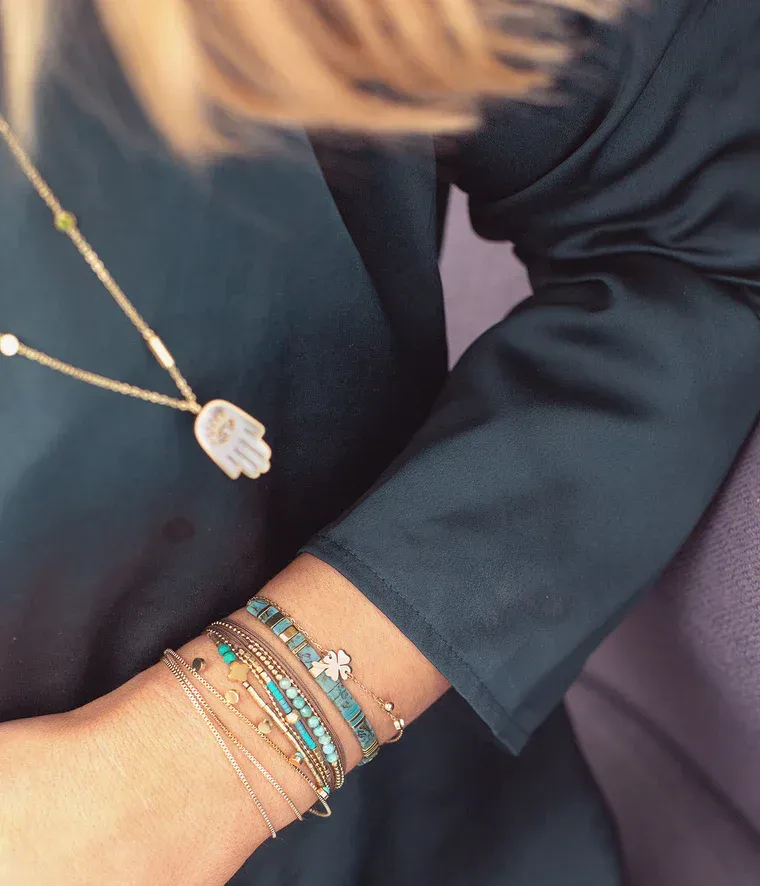 Zag Bijoux - Bracelet Trèfle & Zirconium Acier Doré – Image 2